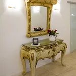 Haus & Laluna Πανσιόν