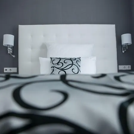 Haus & Laluna Гостевой дом