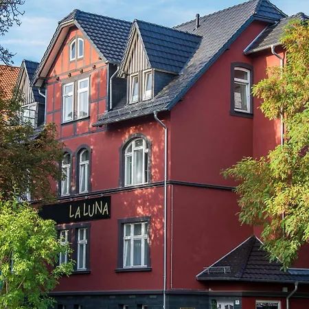 Haus & Laluna Гостевой дом