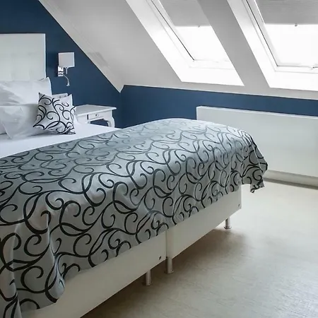 Haus & Laluna Guest house 3*