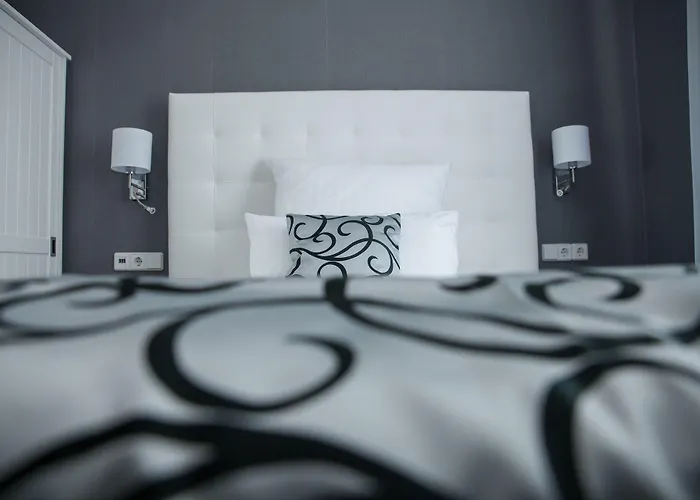 Haus & Laluna ゲストハウス